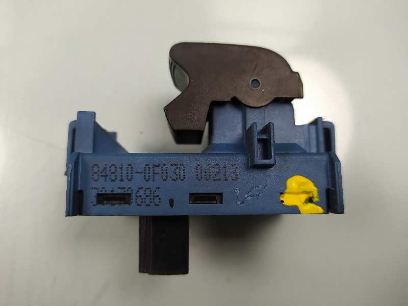 Recambio de mando elevalunas delantero derecho para toyota verso active referencia OEM IAM 848100F030  