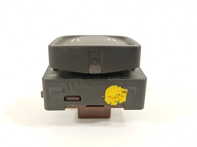 Recambio de mando multifuncion para jeep renegade deserthawk 4wd referencia OEM IAM 30170845  