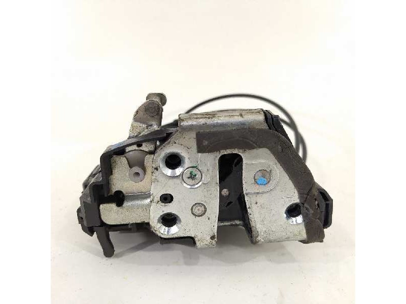 Recambio de cerradura puerta trasera izquierda para toyota verso active referencia OEM IAM   