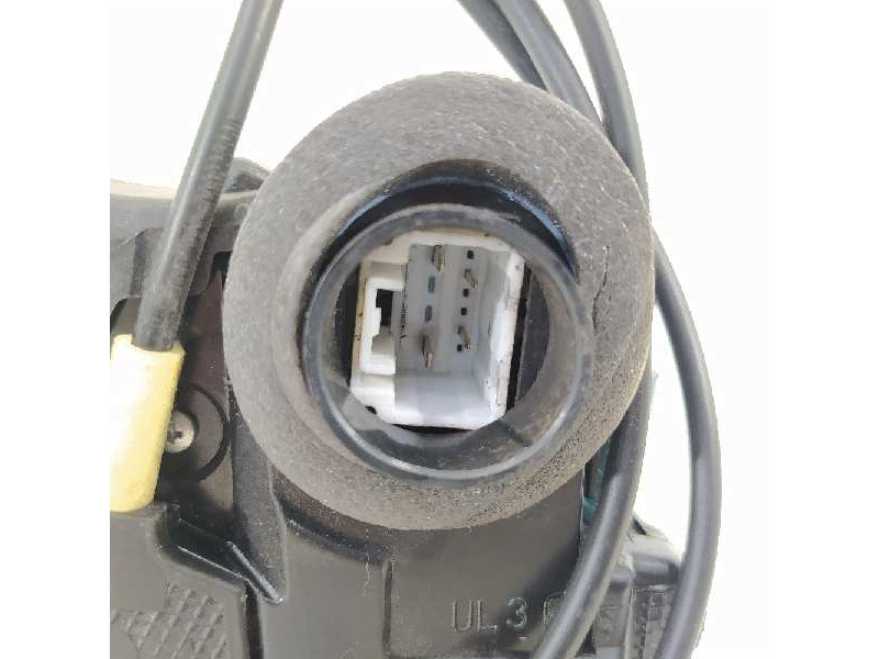 Recambio de cerradura puerta trasera izquierda para toyota verso active referencia OEM IAM   