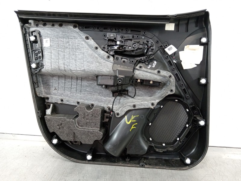 Recambio de guarnecido puerta delantera derecha para jeep renegade deserthawk 4wd referencia OEM IAM 2619066  