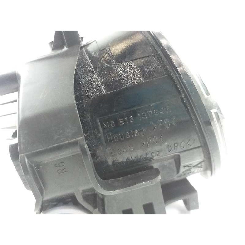 Recambio de faro antiniebla derecho para toyota c-hr ax1t(eu,m)/zyx10(h)/zyx10l-ahxgbw(3a) referencia OEM IAM E1313794R  