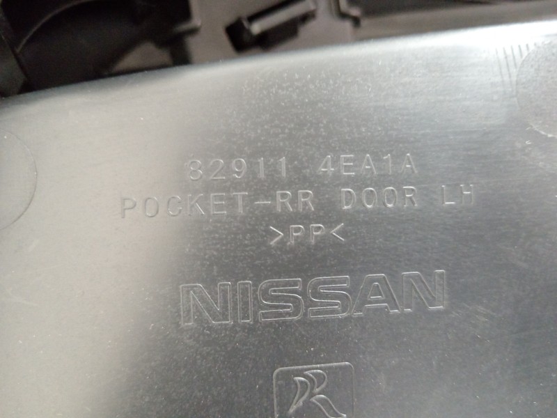 Recambio de guarnecido puerta trasera izquierda para nissan qashqai (j11) 360 referencia OEM IAM 829234EA1A  