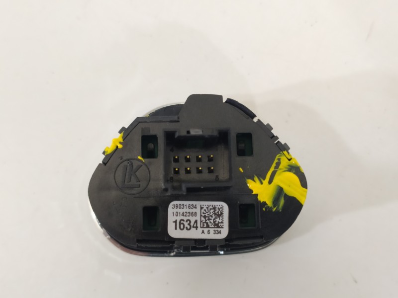 Recambio de warning para opel corsa e selective referencia OEM IAM 39031634  