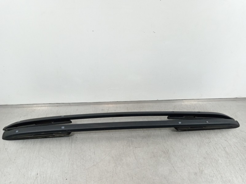 Recambio de barras techo para jeep renegade deserthawk 4wd referencia OEM IAM 735578389  