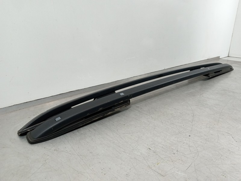 Recambio de barras techo para jeep renegade deserthawk 4wd referencia OEM IAM 735578389  