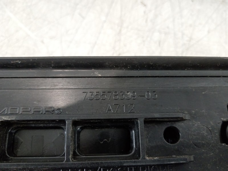 Recambio de barras techo para jeep renegade deserthawk 4wd referencia OEM IAM 735578389  