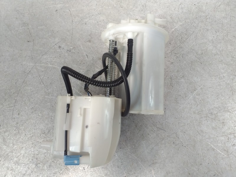 Recambio de bomba combustible para lexus nx 300h 4wd referencia OEM IAM 7770442080  