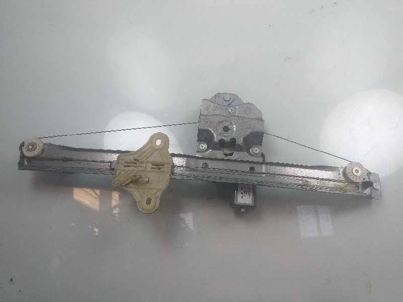 Recambio de elevalunas delantero izquierdo para renault clio iv business referencia OEM IAM 807213867R  
