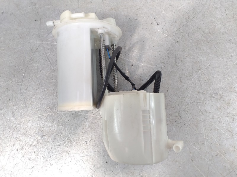 Recambio de bomba combustible para lexus nx 300h 4wd referencia OEM IAM 7770442080  