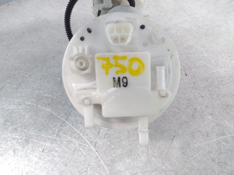 Recambio de bomba combustible para lexus nx 300h 4wd referencia OEM IAM 7770442080  