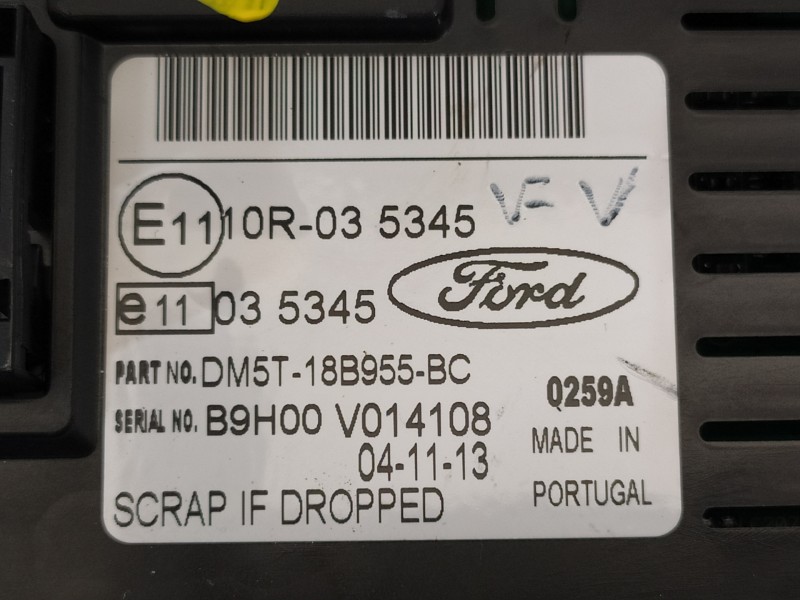 Recambio de pantalla multifuncion para ford focus lim. (cb8) urban referencia OEM IAM DM5T18B955BC  