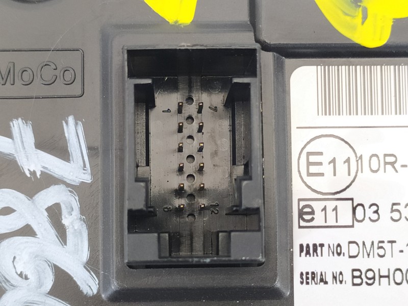 Recambio de pantalla multifuncion para ford focus lim. (cb8) urban referencia OEM IAM DM5T18B955BC  