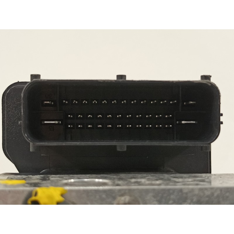 Recambio de abs para kia sportage concept 4x2 referencia OEM IAM 589203U310  