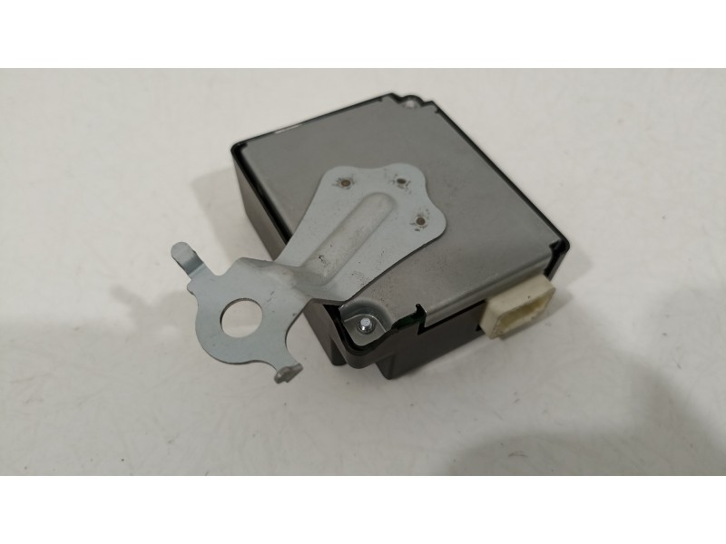 Recambio de modulo electronico para toyota c-hr ax1t(eu,m)/zyx10(h)/zyx10l-ahxgbw(3a) referencia OEM IAM 897B0F4010 61B891000 