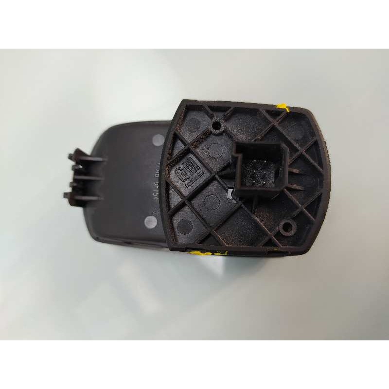 Recambio de mando elevalunas delantero derecho para opel corsa d enjoy referencia OEM IAM 13189333 315625731 