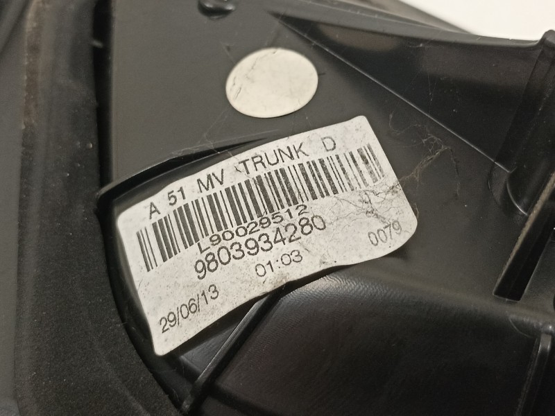Recambio de piloto trasero derecho para citroën c3 attraction referencia OEM IAM 9803934280  