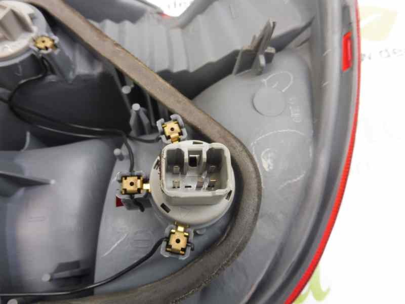 Recambio de piloto trasero izquierdo para toyota yaris (ncp1/nlp1/scp1) 1.0 linea luna referencia OEM IAM 8156152130  