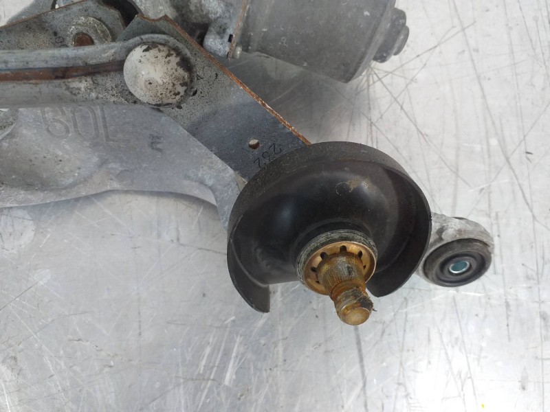 Recambio de motor limpia delantero para lexus nx 300h 4wd referencia OEM IAM 8511078010 15930006620 