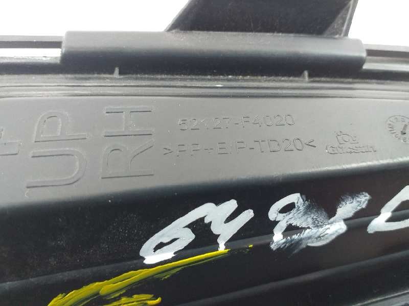 Recambio de rejilla paragolpes derecha para toyota c-hr ax1t(eu,m)/zyx10(h)/zyx10l-ahxgbw(3a) referencia OEM IAM 52127F4020  