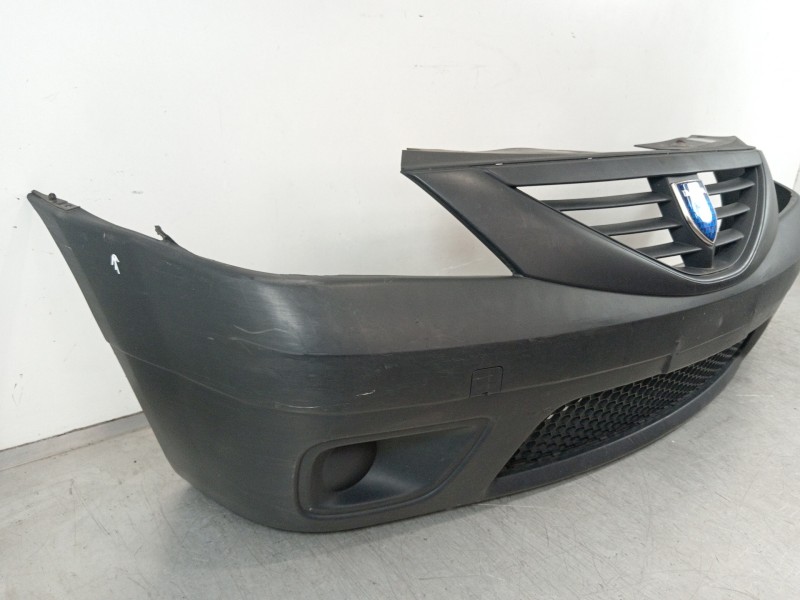 Recambio de paragolpes delantero para dacia logan express ambiance referencia OEM IAM 8200825158  