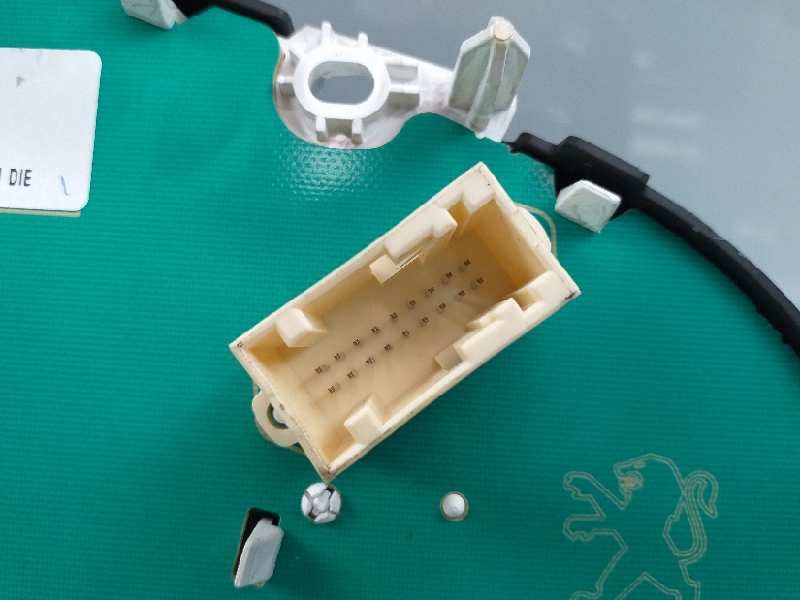 Recambio de cuadro instrumentos para citroën c3 lx referencia OEM IAM 96668806XT  