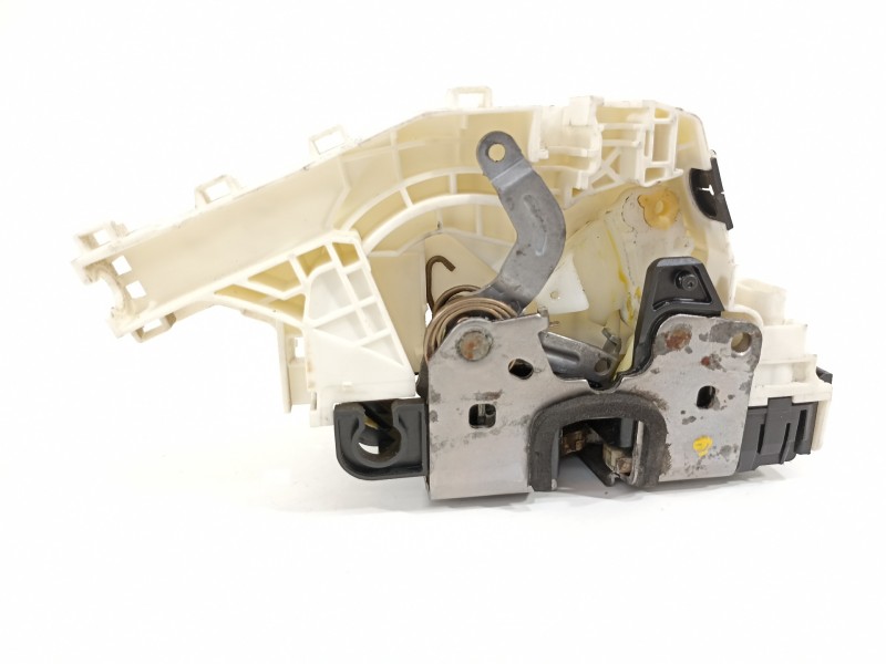 Recambio de cerradura puerta delantera derecha para jeep renegade deserthawk 4wd referencia OEM IAM 52071194 40126025 52104484