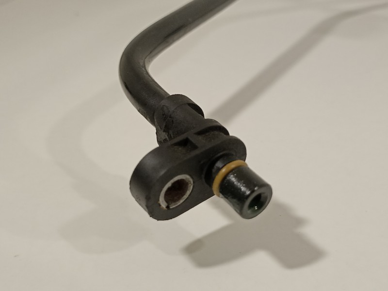 Recambio de tubo para jeep renegade deserthawk 4wd referencia OEM IAM 52072331  