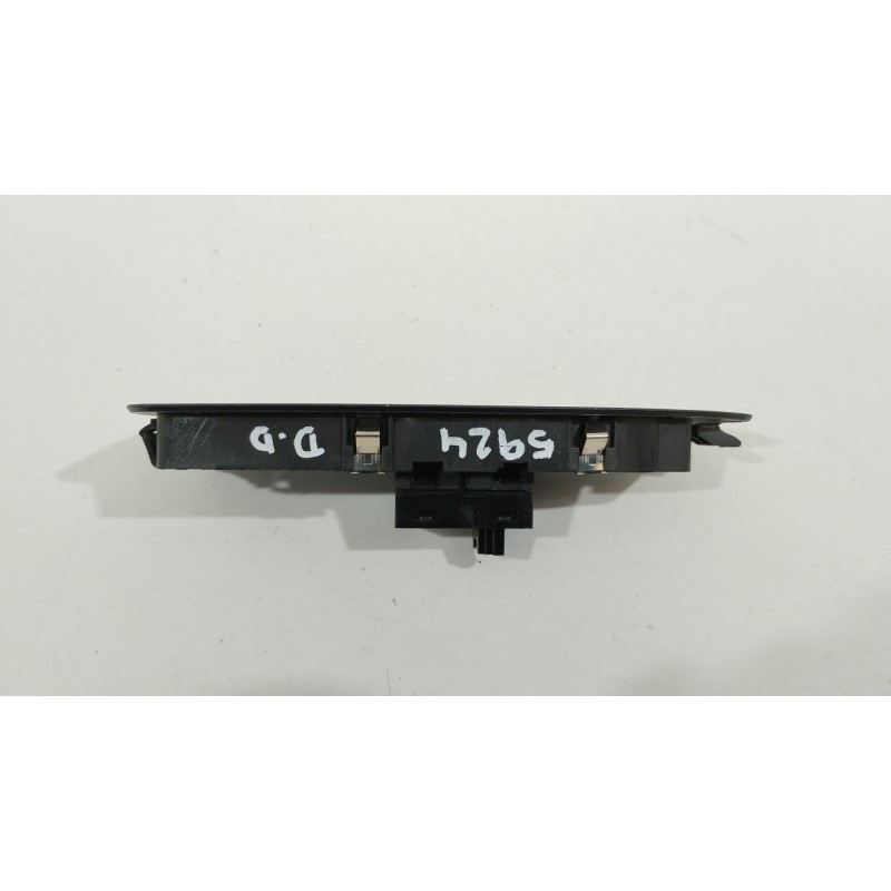 Recambio de mando elevalunas delantero derecho para bmw serie x1 (f48) xdrive20d sport line referencia OEM IAM 920810702  