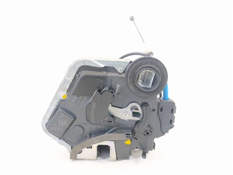 Recambio de cerradura puerta trasera izquierda para lexus nx 300h 4wd referencia OEM IAM N44H1905 6906012410 