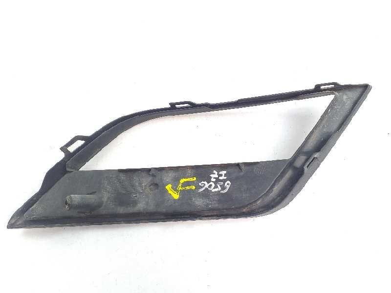 Recambio de rejilla paragolpes izquierda para seat leon (5f1) reference plus referencia OEM IAM   