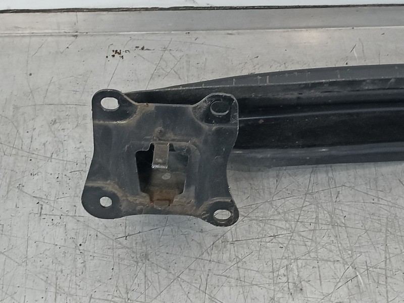 Recambio de refuerzo paragolpes trasero para seat leon (1p1) reference referencia OEM IAM 5P0807305  