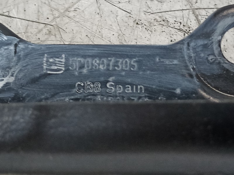 Recambio de refuerzo paragolpes trasero para seat leon (1p1) reference referencia OEM IAM 5P0807305  