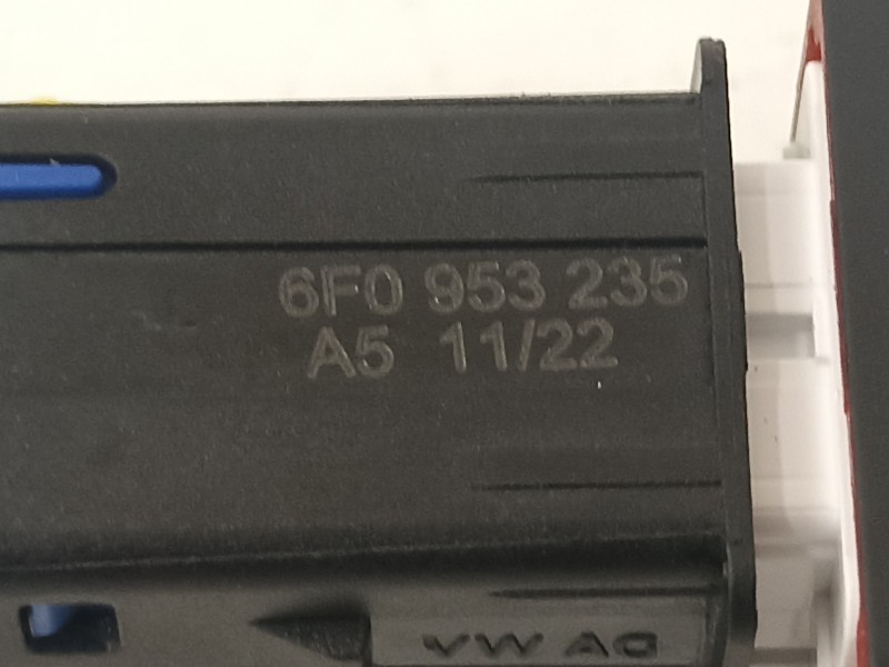 Recambio de warning para seat ibiza (kj1) reference referencia OEM IAM 6F0953235  