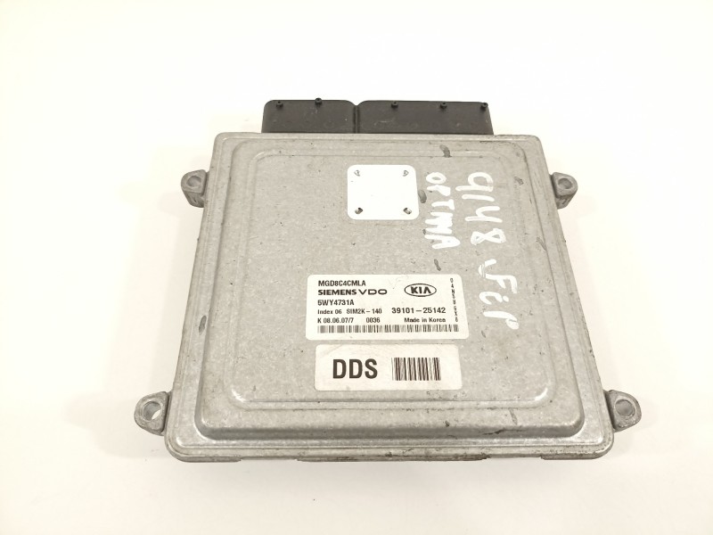 Recambio de centralita motor uce para kia optima 2.0 cat referencia OEM IAM 3910125142  