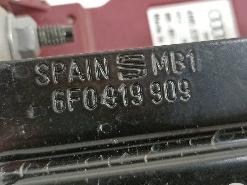 Recambio de antena para seat ibiza (kj1) reference referencia OEM IAM 4M0035507  