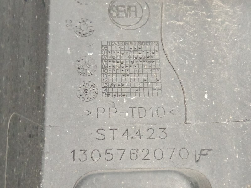Recambio de moldura para citroën jumper kombi 30 l1h1 blue-hdi 140 referencia OEM IAM 1681319680 1305762070 1317433070