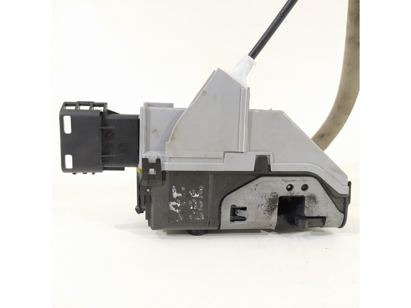 Recambio de cerradura puerta lateral corredera derecha para peugeot partner kasten 7f9hf-7f9hf0 referencia OEM IAM 828416  