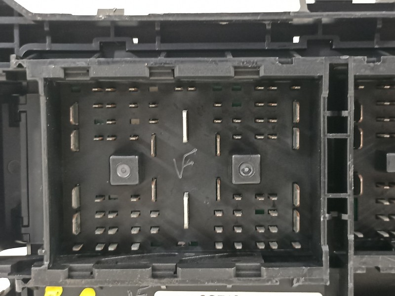 Recambio de caja reles / fusibles para kia optima 2.0 cat referencia OEM IAM 919502G710  