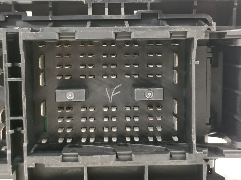 Recambio de caja reles / fusibles para kia optima 2.0 cat referencia OEM IAM 919502G710  