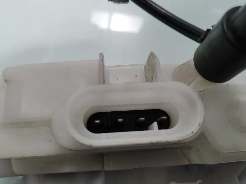 Recambio de cerradura puerta delantera derecha para renault twingo authentique referencia OEM IAM   