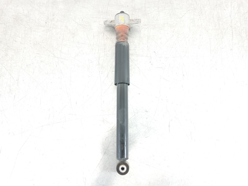 Recambio de amortiguador trasero derecho para hyundai kona klass hybrid 2wd referencia OEM IAM 55300CM000  