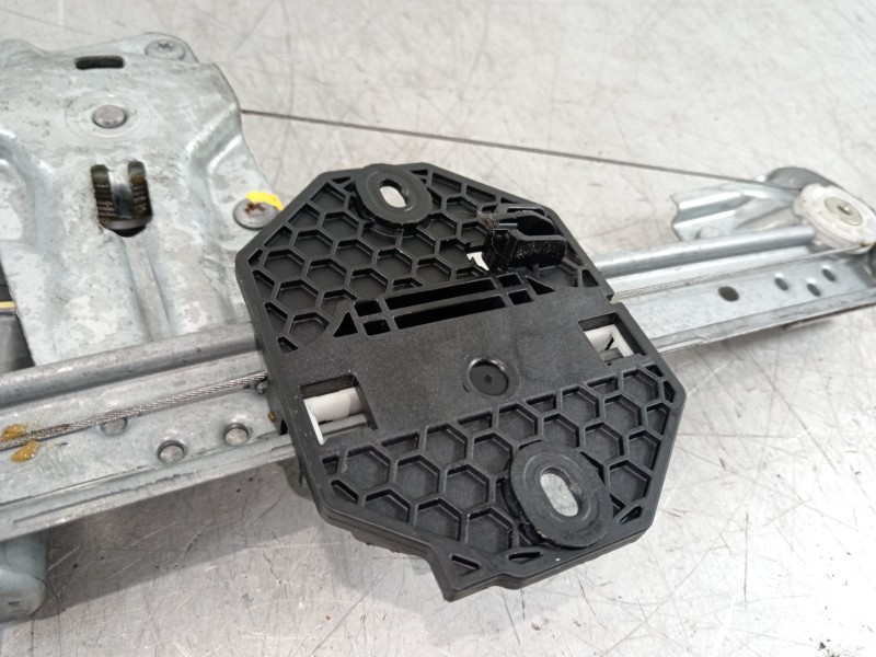 Recambio de elevalunas delantero derecho para dacia logan ii essential referencia OEM IAM 807209299R  