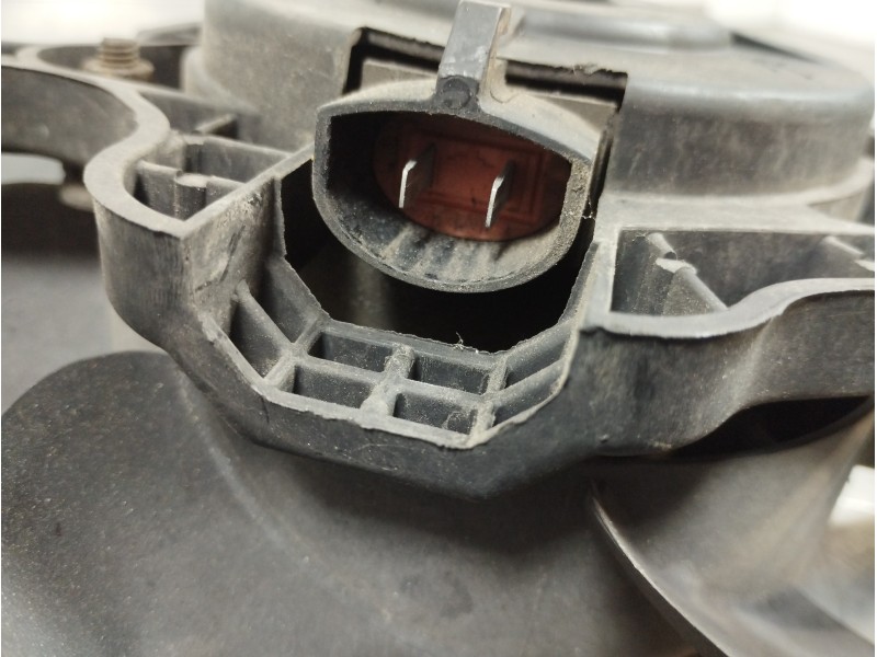 Recambio de electroventilador para ford fiesta (cbk) ambiente referencia OEM IAM 1495677  