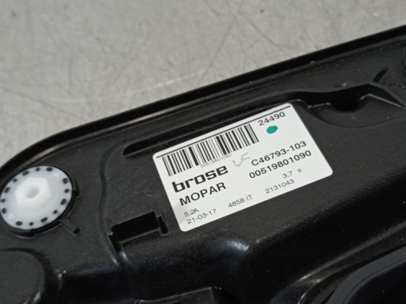 Recambio de elevalunas trasero izquierdo para jeep renegade deserthawk 4wd referencia OEM IAM C46793  