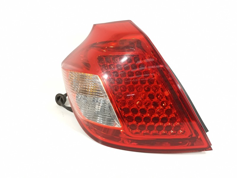 Recambio de piloto trasero izquierdo para kia cee´d 1.6 crdi cat referencia OEM IAM 924011H050  