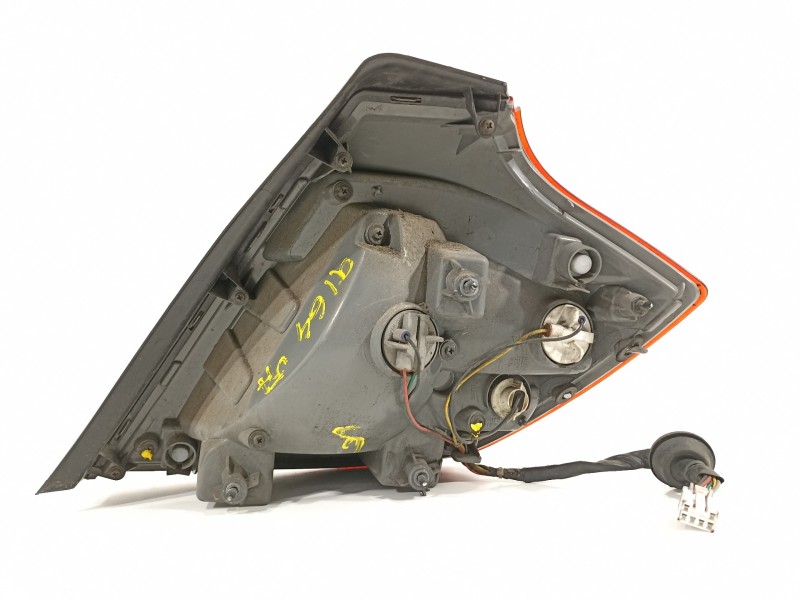 Recambio de piloto trasero izquierdo para kia cee´d 1.6 crdi cat referencia OEM IAM 924011H050  