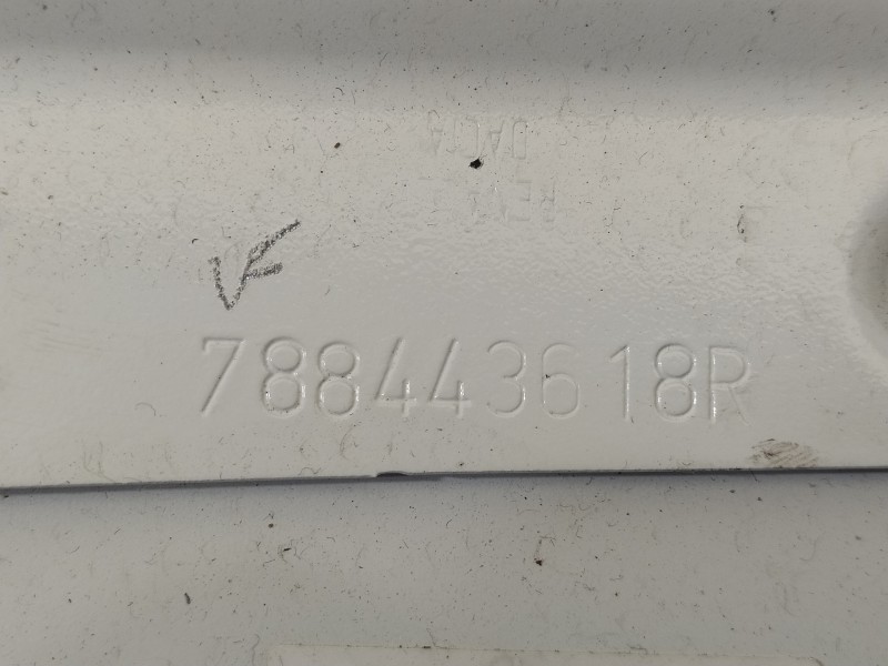 Recambio de tapa exterior combustible para dacia logan ii essential referencia OEM IAM 788443618R  