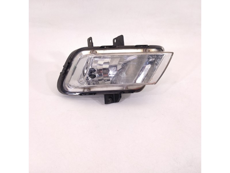 Recambio de faro antiniebla derecho para kia cee´d 1.6 crdi cat referencia OEM IAM   