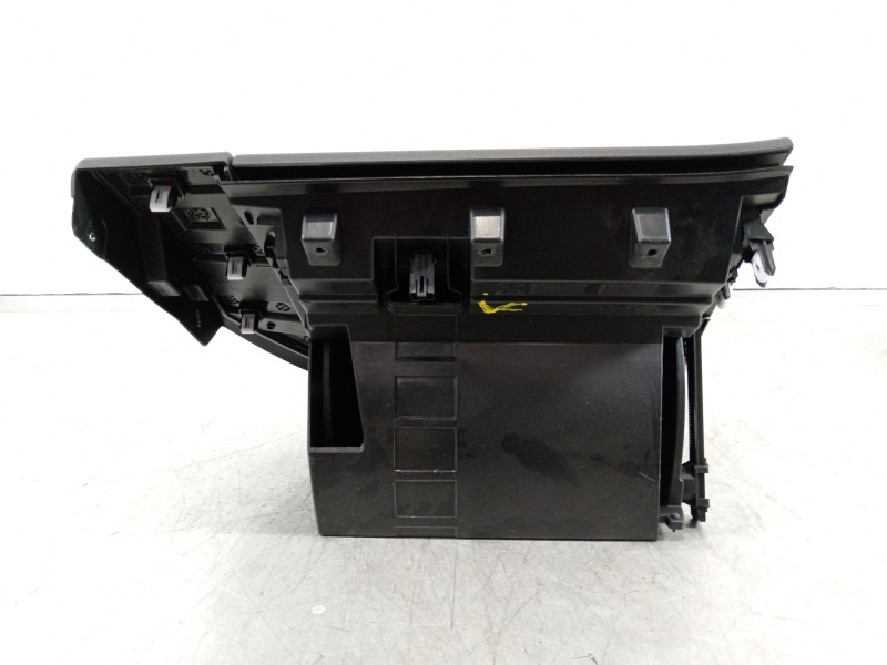 Recambio de guantera para jeep renegade deserthawk 4wd referencia OEM IAM 735579060  